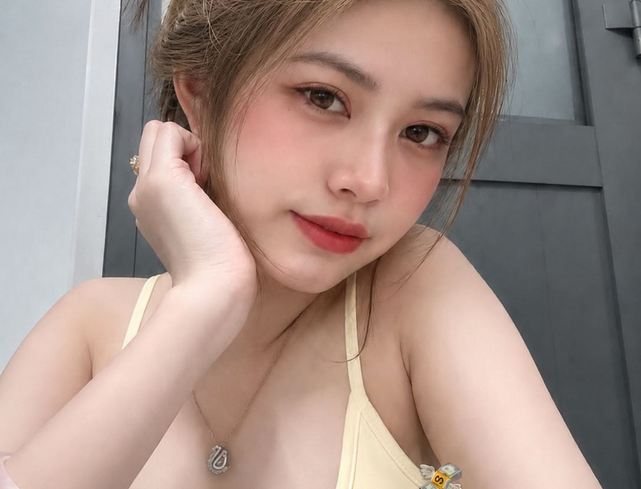 มินจี จัดเต็ม ID: 4022875504 thlive/ช้างlive